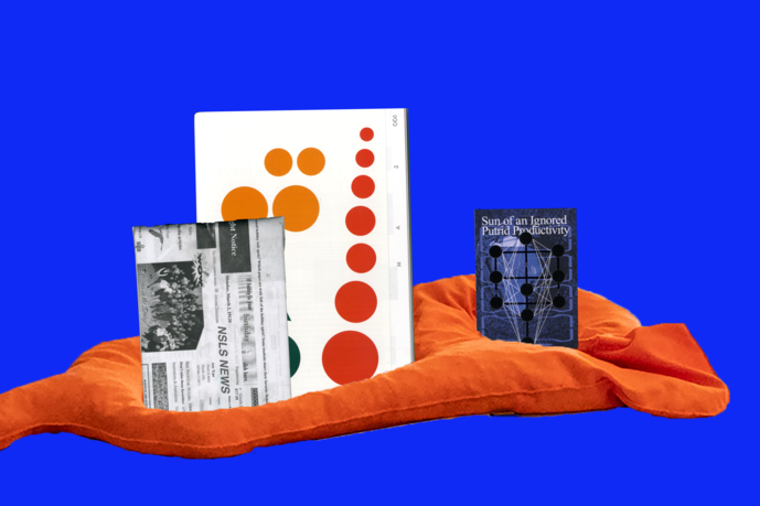 Die weichen Formen von BookBoi* umfassen wieder AIB 005 / Hyperlink Vol. 1 von Jonas Grünwald / AIB, MAS 006 von der Abteilung Szenografie und Ausstellungsdesign und SOAIPP von Bárbara Acevedo Strange und Tatajana Stürmer.